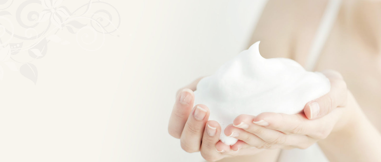 シルクの力をあなたの肌に—美しくあり続けるための無添加スキンケア